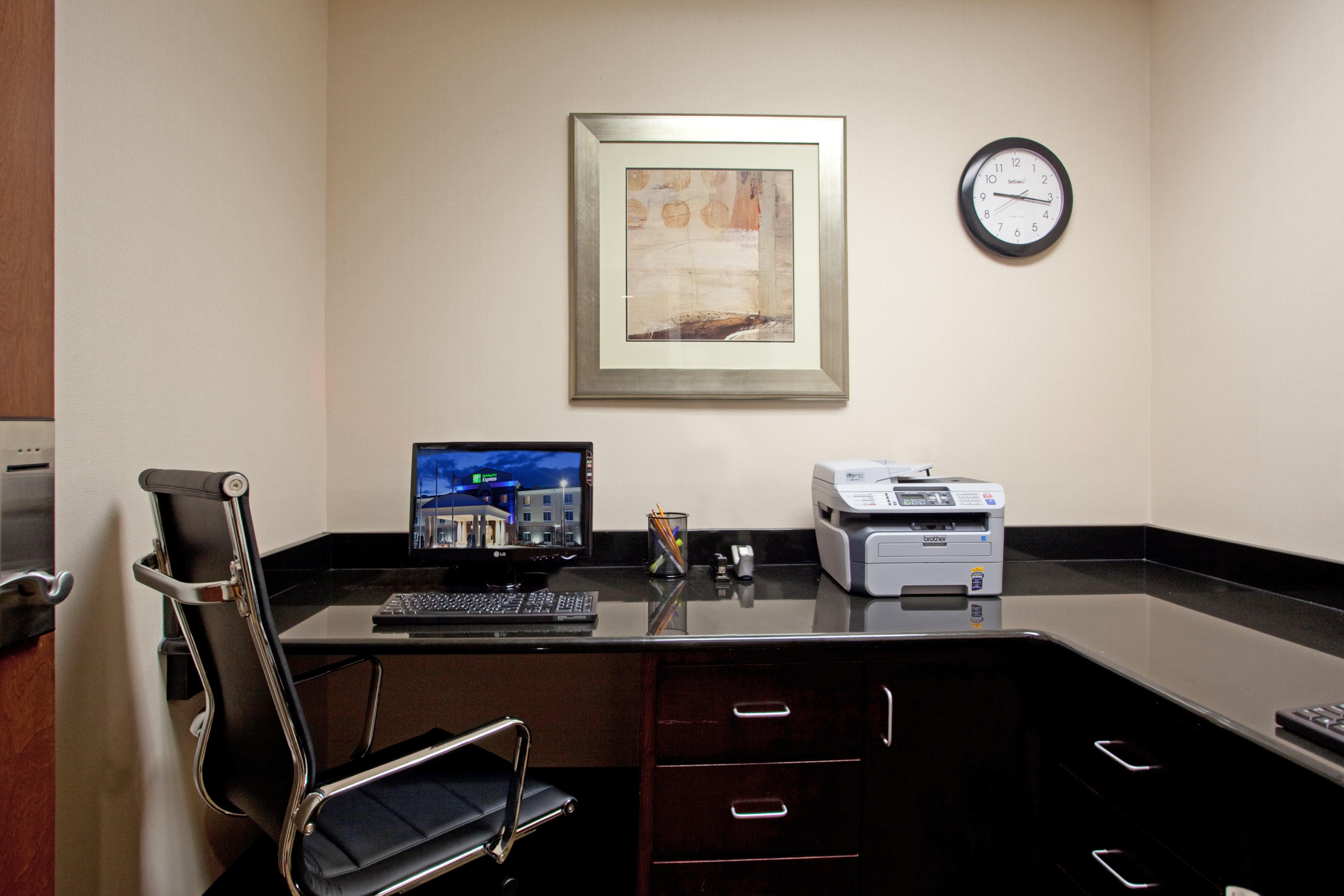 Holiday Inn Express Pembroke By Ihg Esterno foto