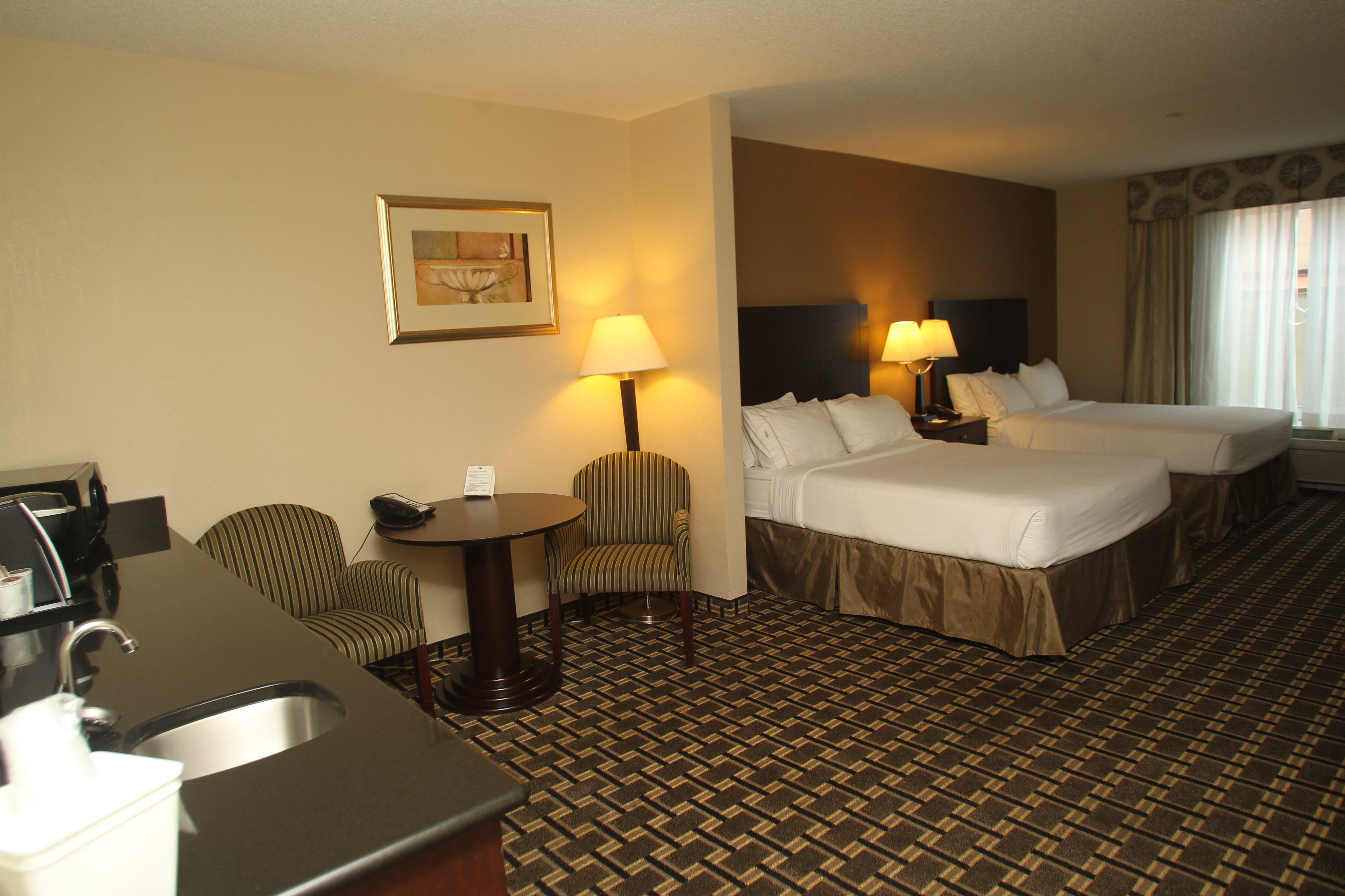 Holiday Inn Express Pembroke By Ihg Esterno foto