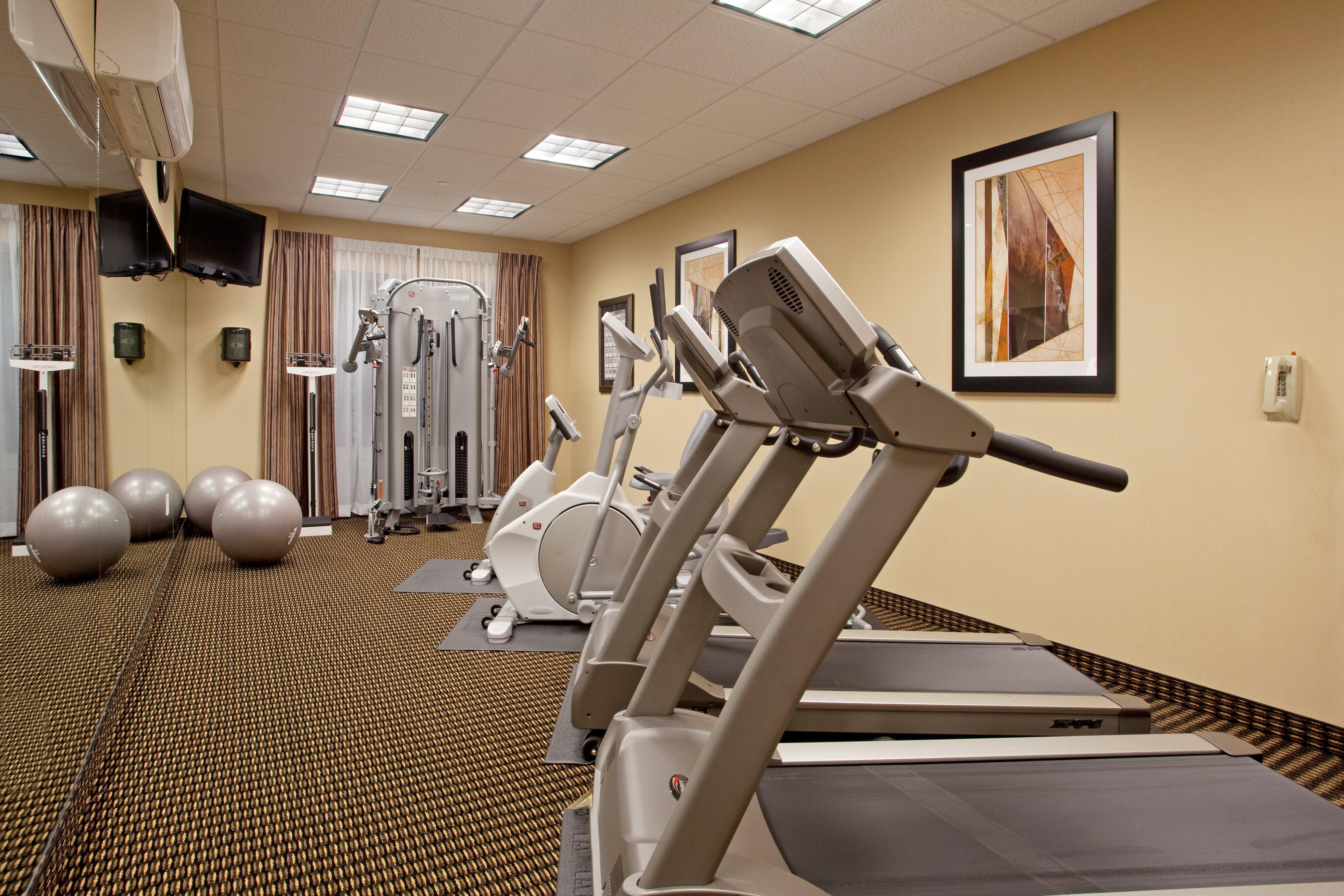 Holiday Inn Express Pembroke By Ihg Esterno foto